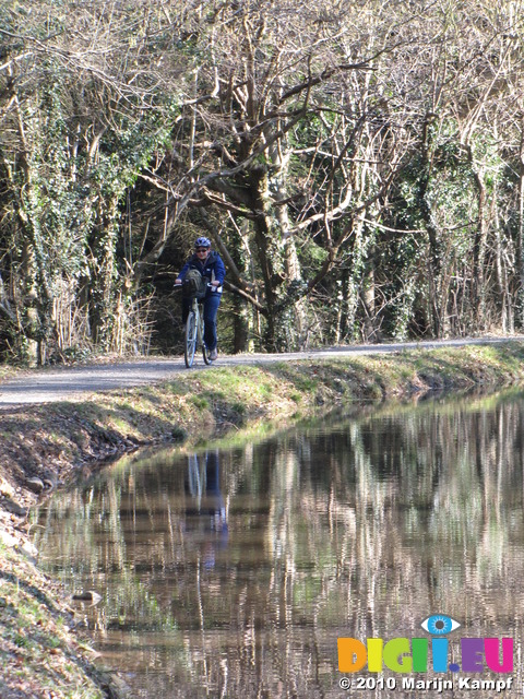 SX12785 Jenni riding her new bike by the canal